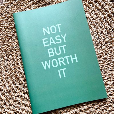 Зошит «Not easy, but worth it» з ліновкою в крапочку 10001 фото
